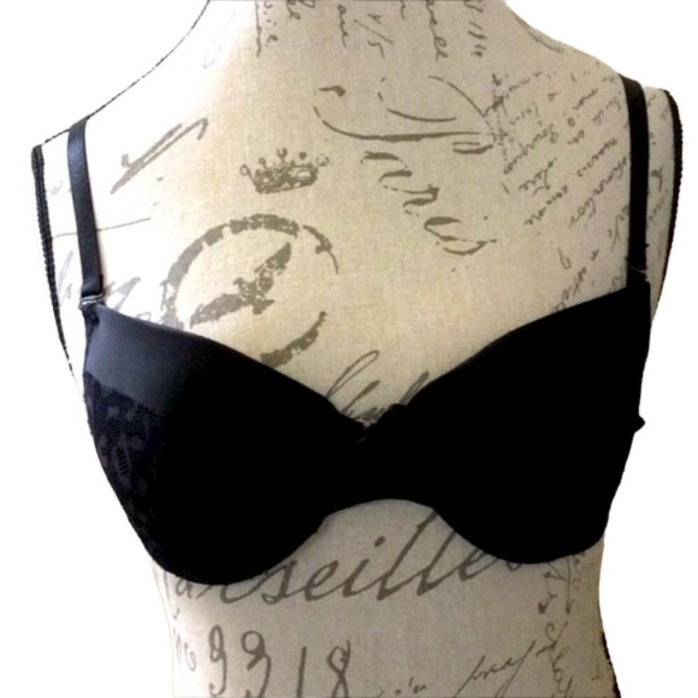 Mamia Black Padded Bra Size 32B